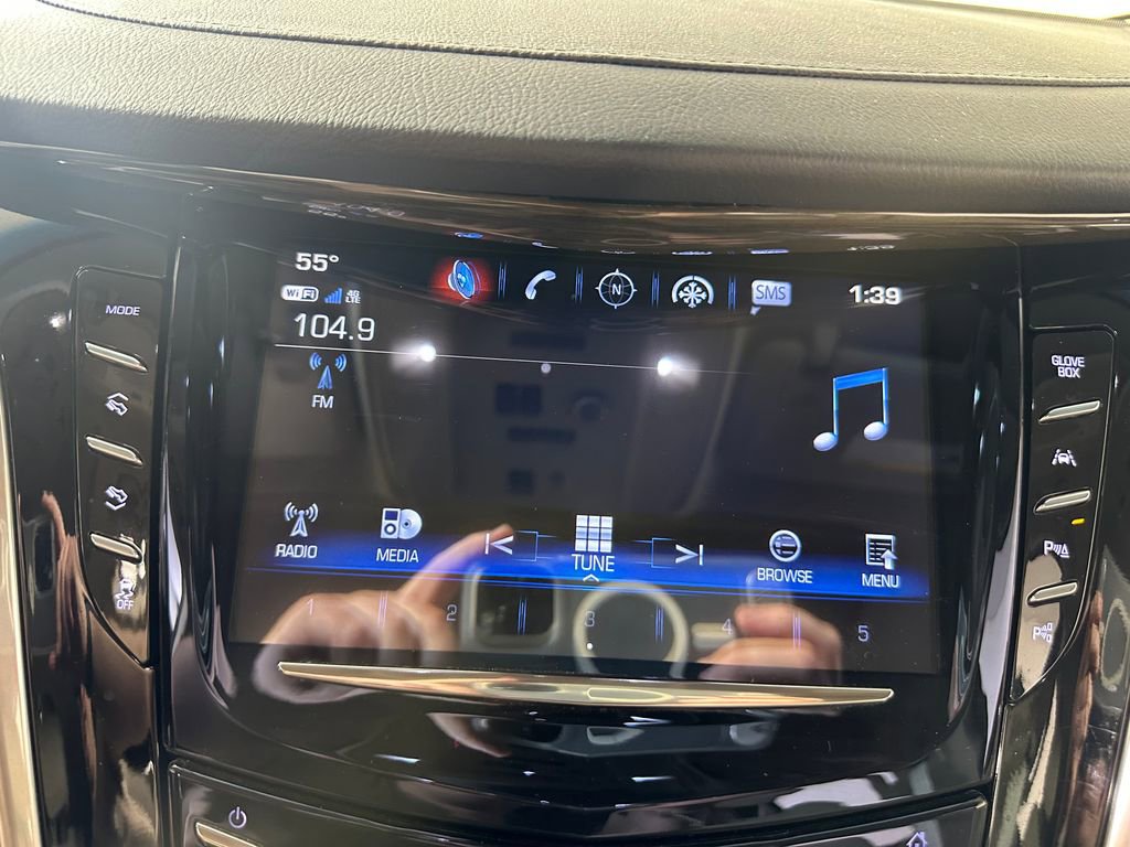 Used 2019 Cadillac Escalade Premium Luxury AWD/4WD image 34