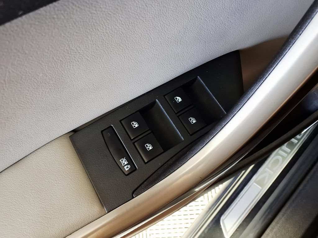 Used 2014 Buick Verano FWD image 25