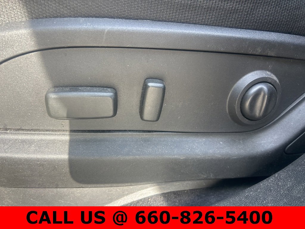 Used 2011 Chevrolet Traverse LT w/ Personal Connectivity Package image 11