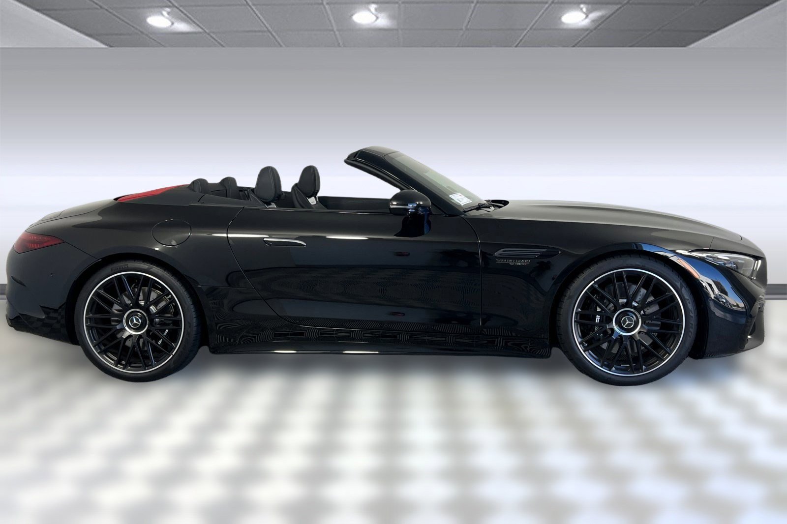 New 2024 Mercedes-Benz SL 63 AMG 4MATIC image 7