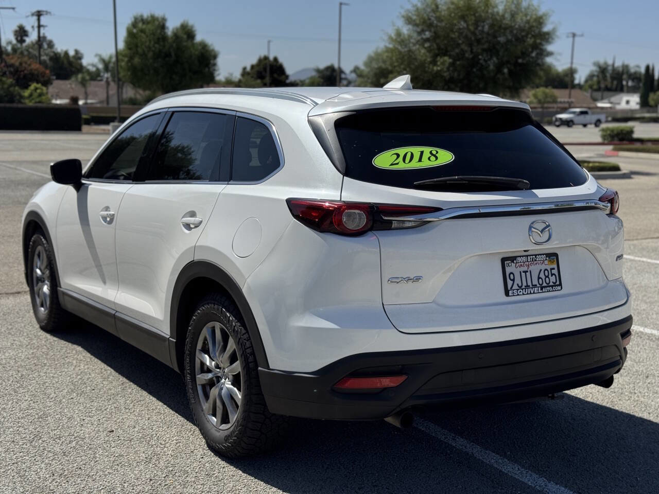 Used 2018 MAZDA CX-9 Touring w/ Touring Premium Package FWD image 5