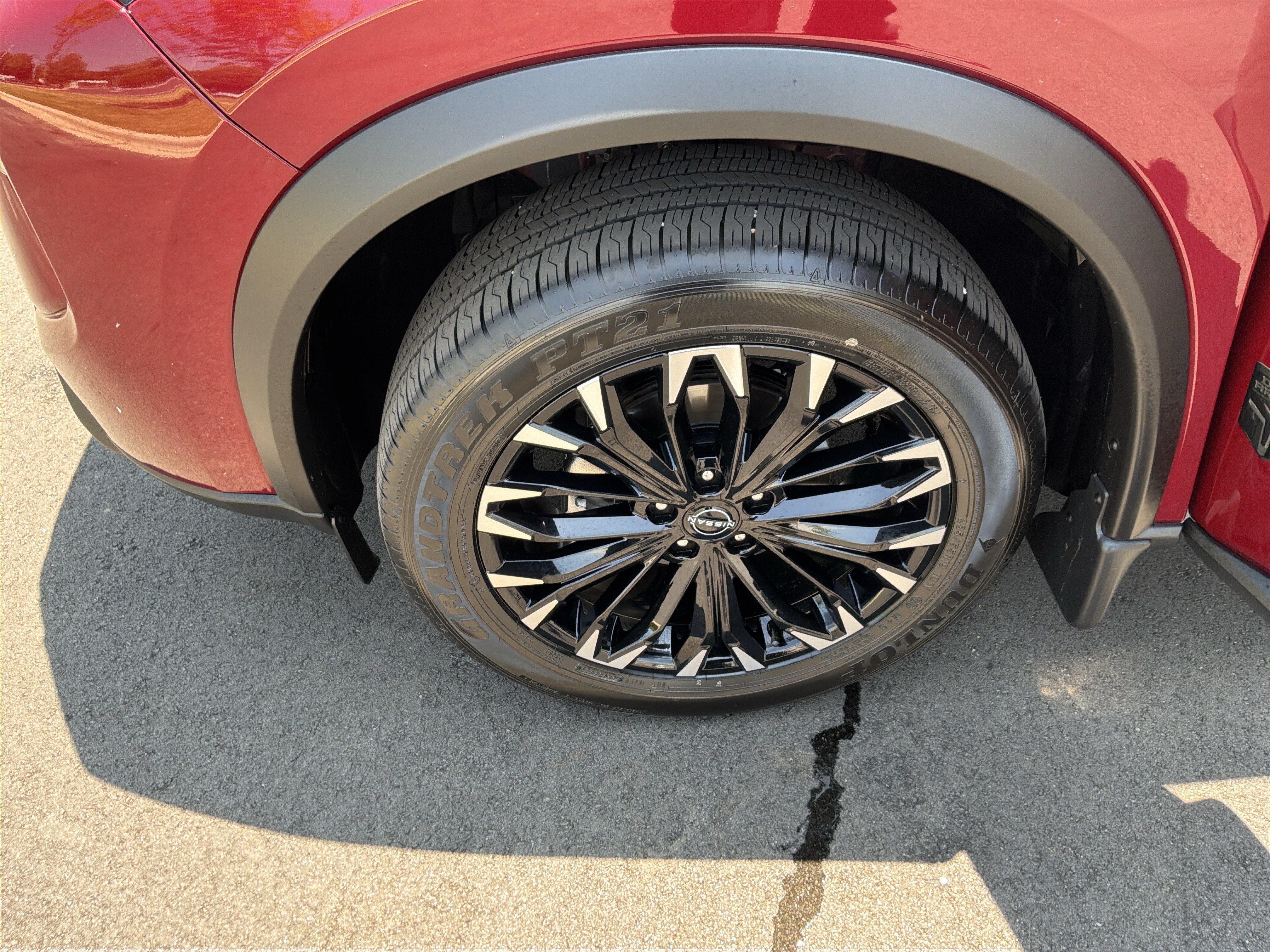 Used 2026 Nissan Rogue Dark Armor FWD image 13