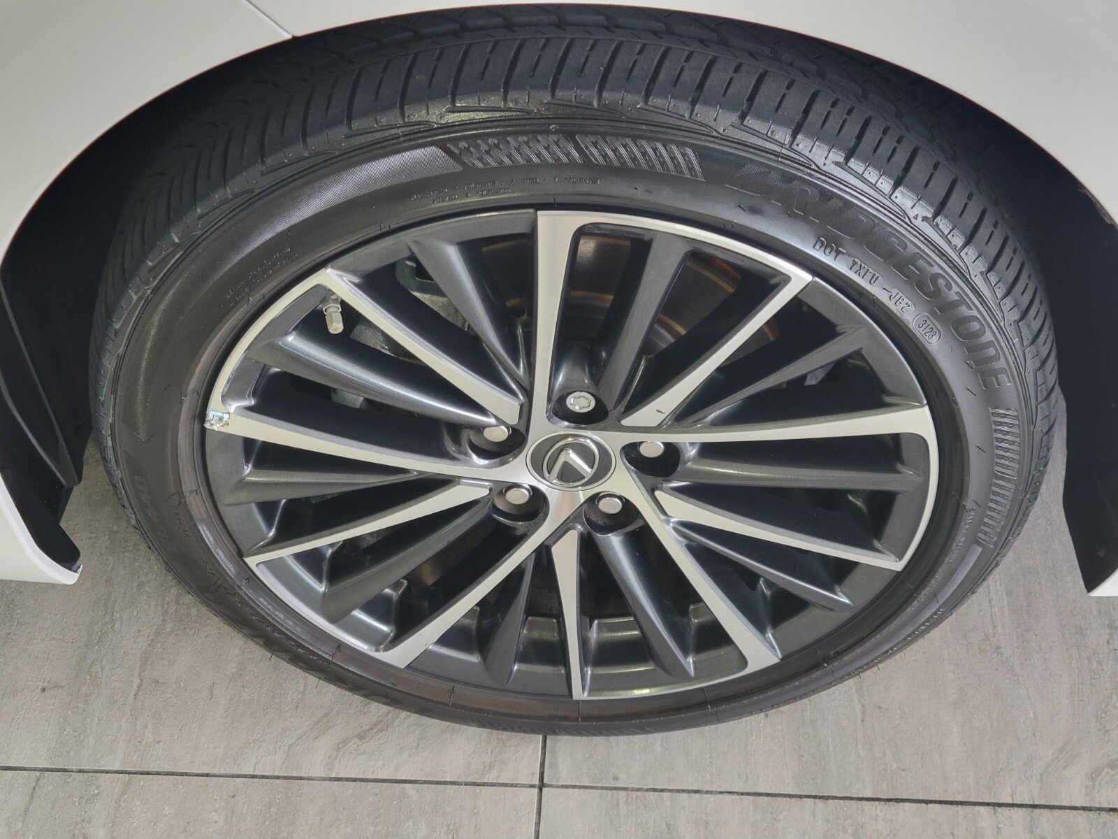 Certified 2024 Lexus ES 350 w/ Premium Package FWD image 9