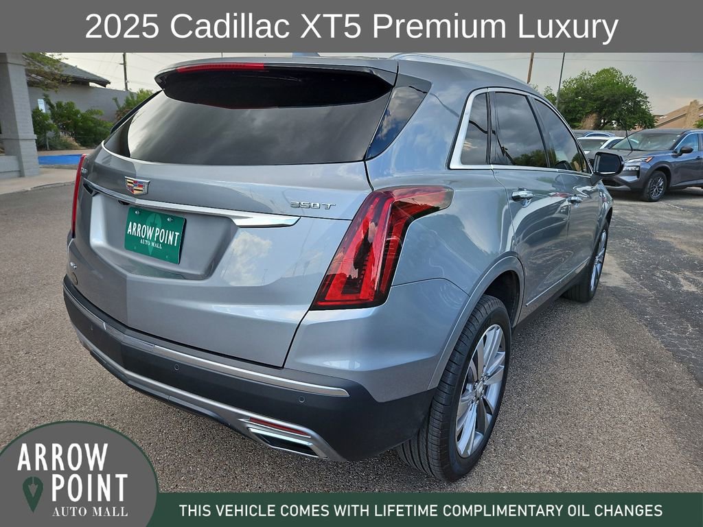 Used 2025 Cadillac XT5 Premium Luxury AWD/4WD image 11