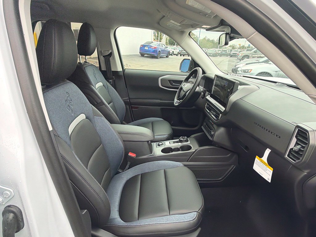 New 2026 Ford Bronco Sport Outer Banks w/ Outer Banks Tech Package+ AWD/4WD image 39