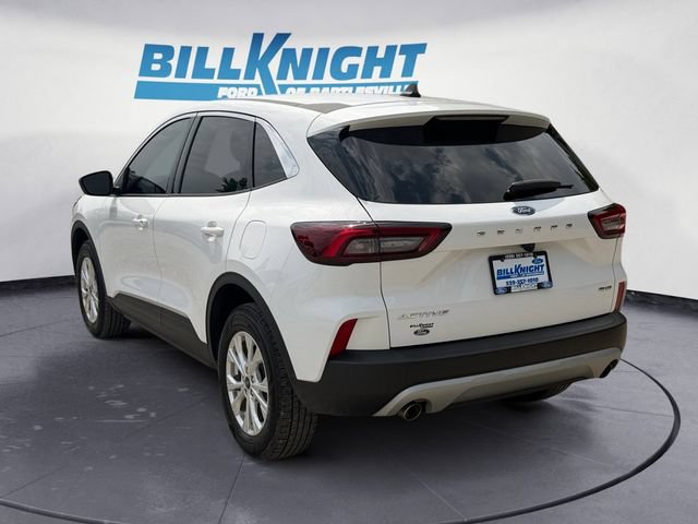 Used 2024 Ford Escape Active AWD/4WD image 3