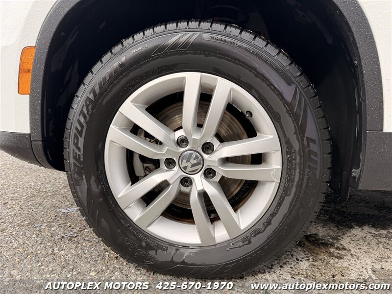 Used 2016 Volkswagen Tiguan S FWD image 21