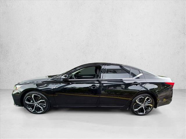 Certified 2023 Nissan Altima 2.5 SR w/ SR Premium Package FWD image 9