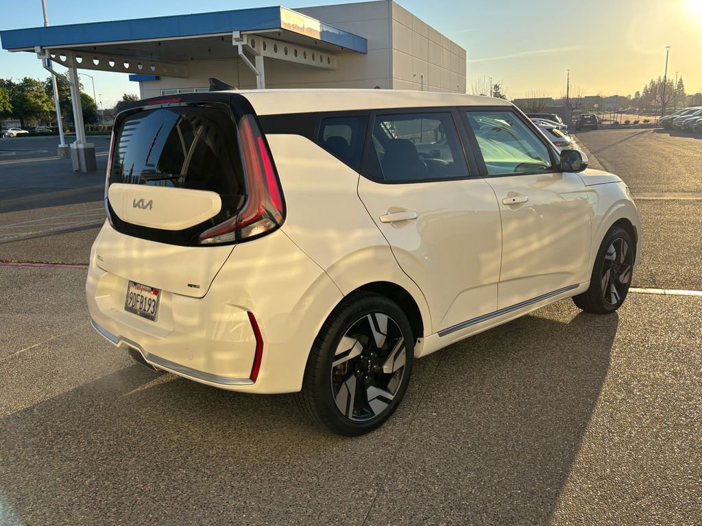 Used 2023 Kia Soul GT-Line image 5