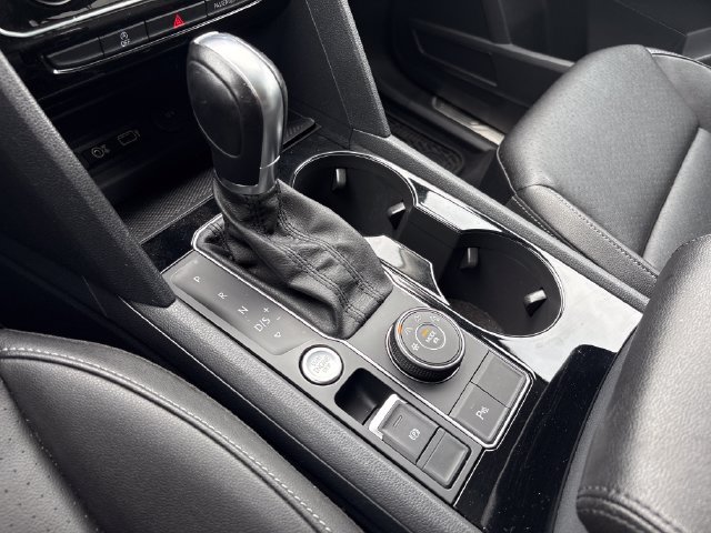 Used 2018 Volkswagen Atlas SEL AWD/4WD image 25