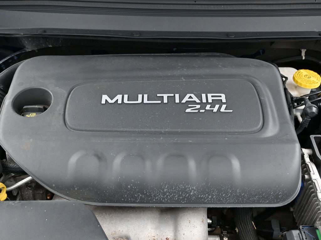 Used 2018 Jeep Cherokee Latitude Plus image 40