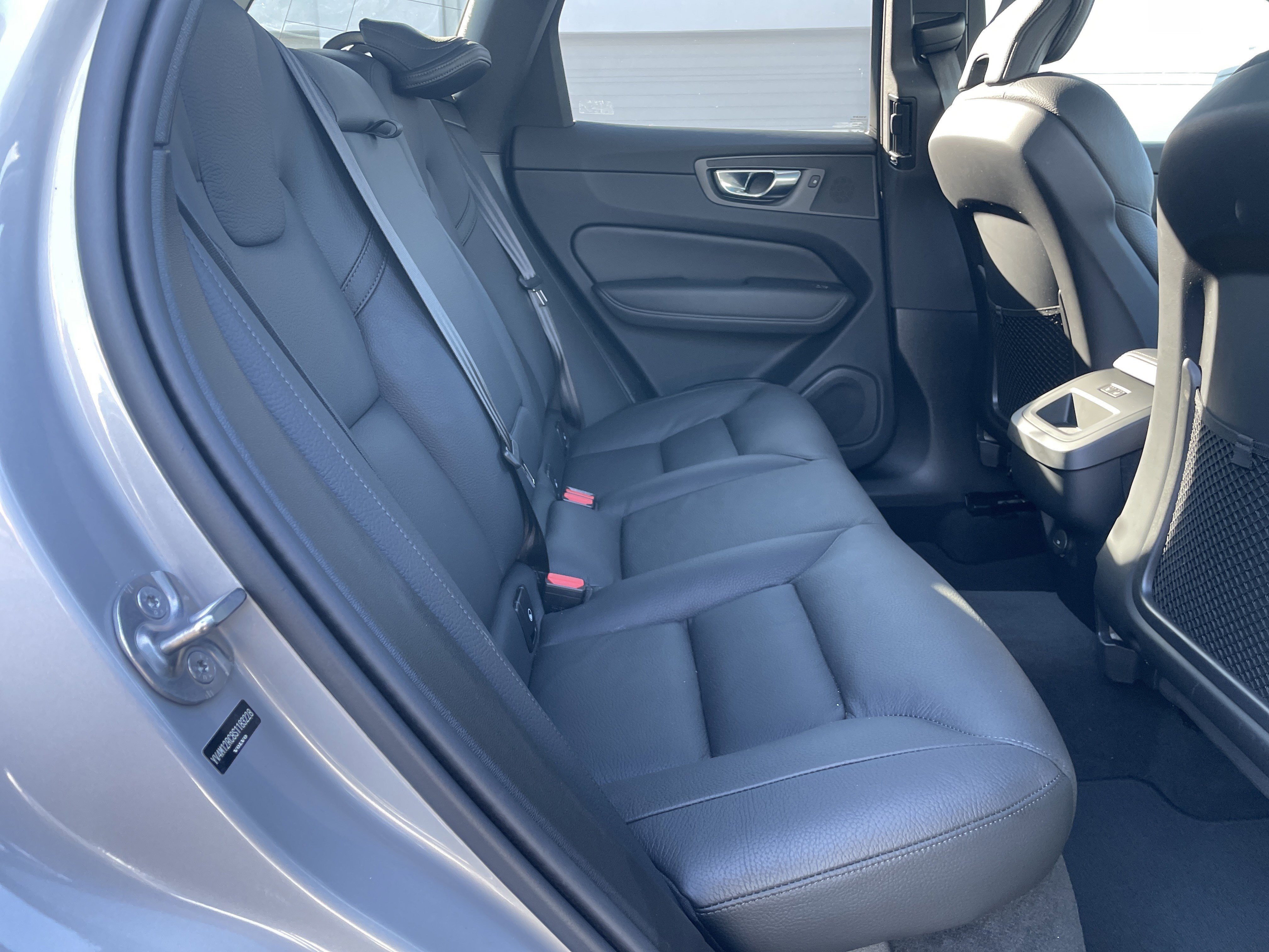 Used 2025 Volvo XC60 B5 Plus image 19