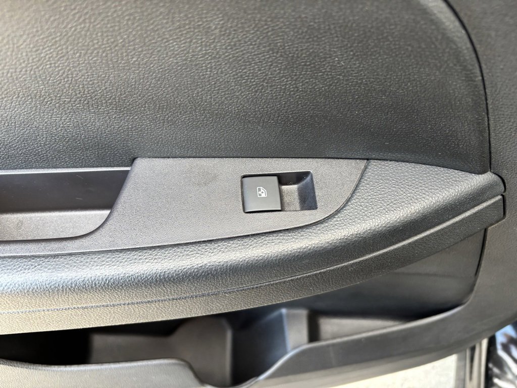 Used 2017 GMC Terrain SLE image 22