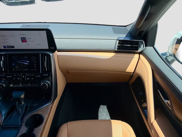 New 2026 Lexus LX 600 4WD w/ Luxury Package image 19