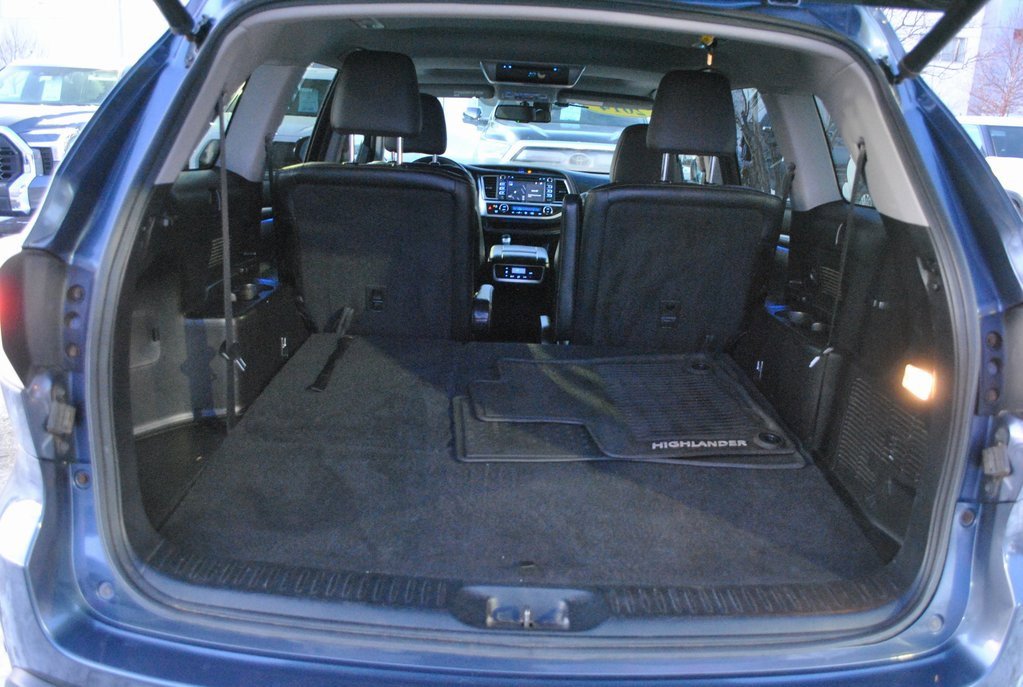Used 2014 Toyota Highlander Limited image 9