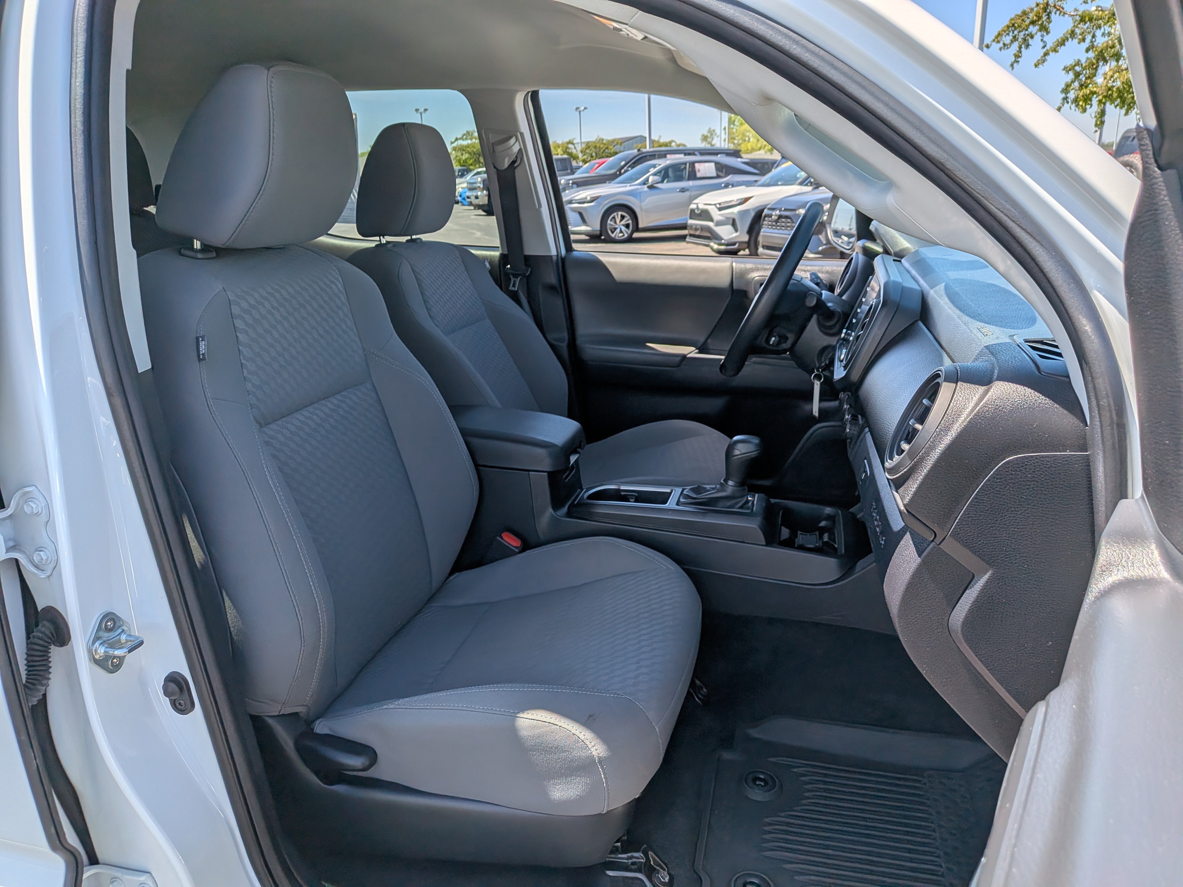 Certified 2023 Toyota Tacoma SR AWD/4WD image 22