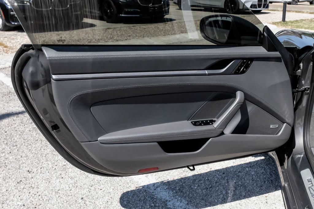 Used 2021 Porsche 911 Cabriolet image 31