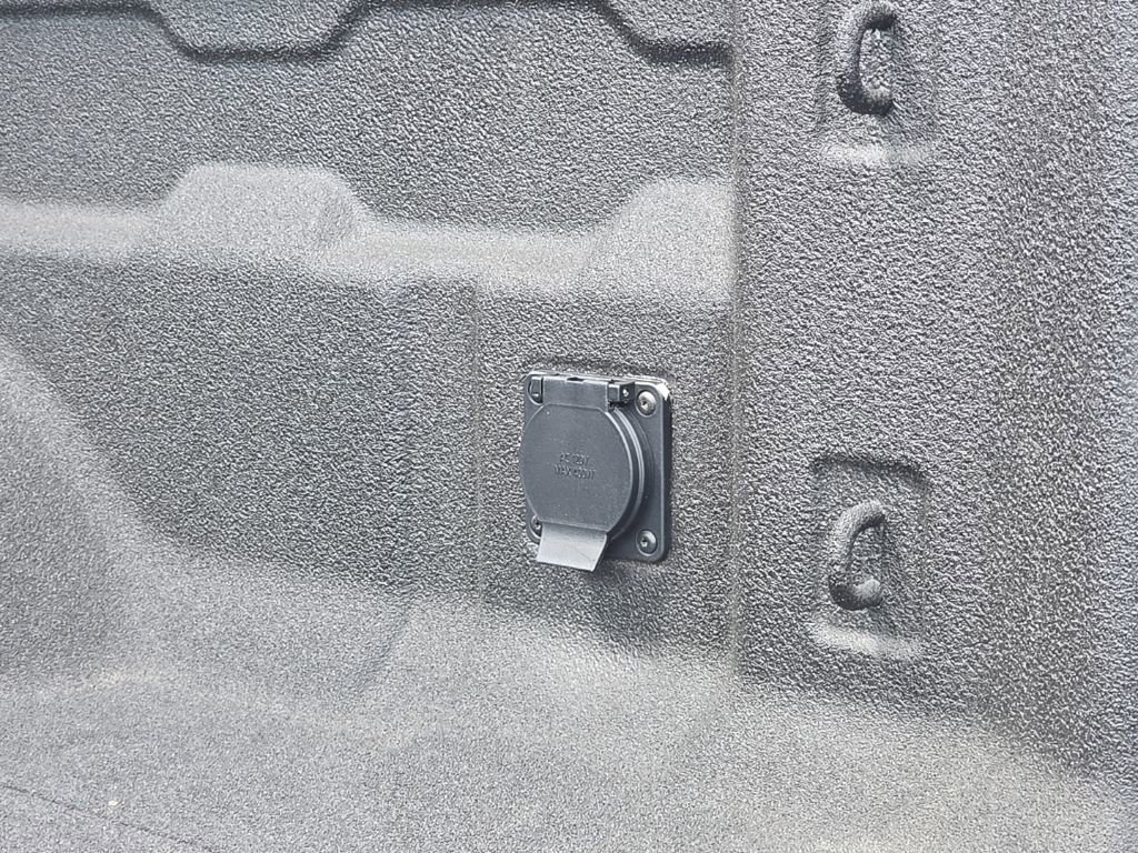 Used 2025 GMC Canyon Elevation w/ Convenience Package image 15