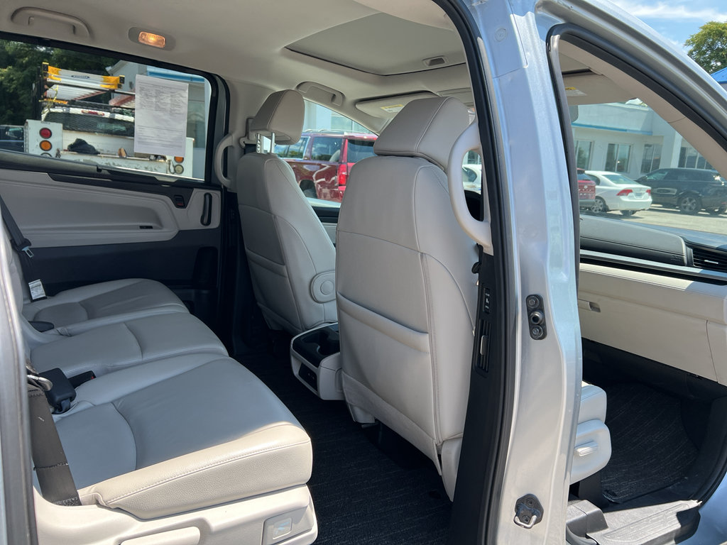 Used 2025 Honda Odyssey EX-L image 12