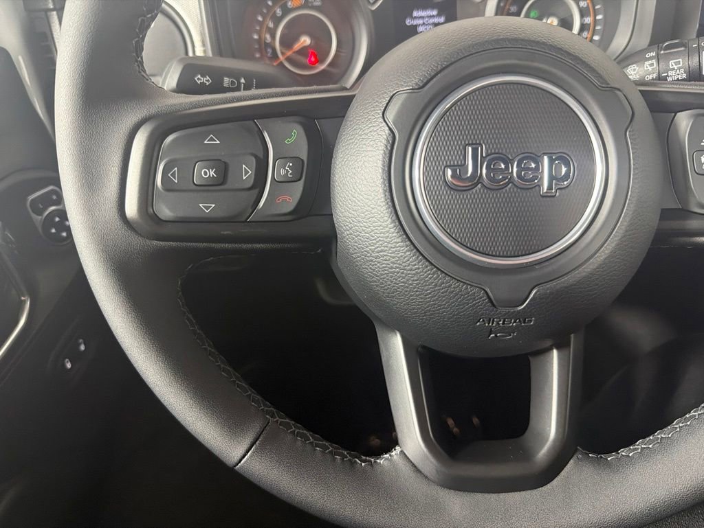 Used 2025 Jeep Wrangler Unlimited Sport AWD/4WD image 28