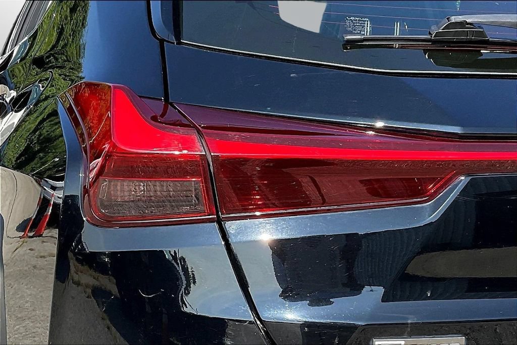 Used 2021 Lexus UX 250h F Sport w/ F Sport Premium Package AWD/4WD image 23