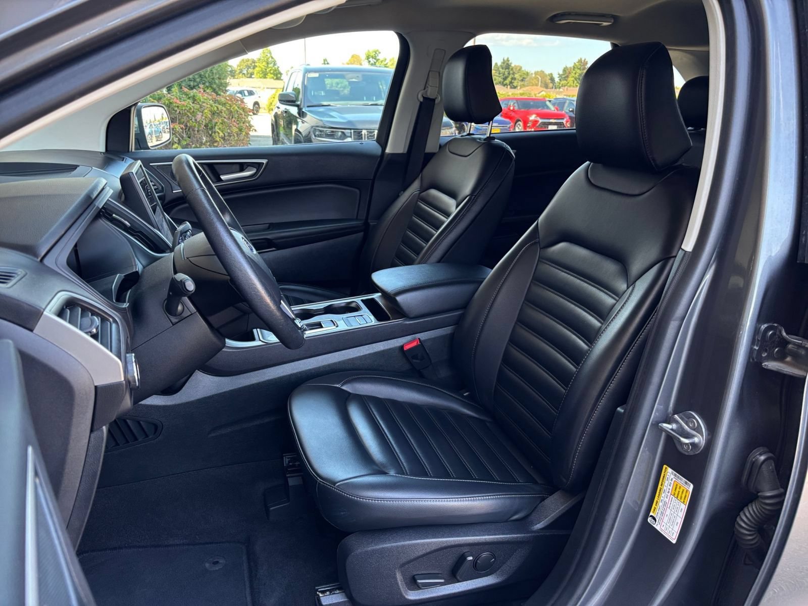 Used 2024 Ford Edge SEL AWD/4WD image 35