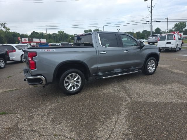 Used 2021 Chevrolet Silverado 1500 LTZ w/ Safety Package II AWD/4WD image 8