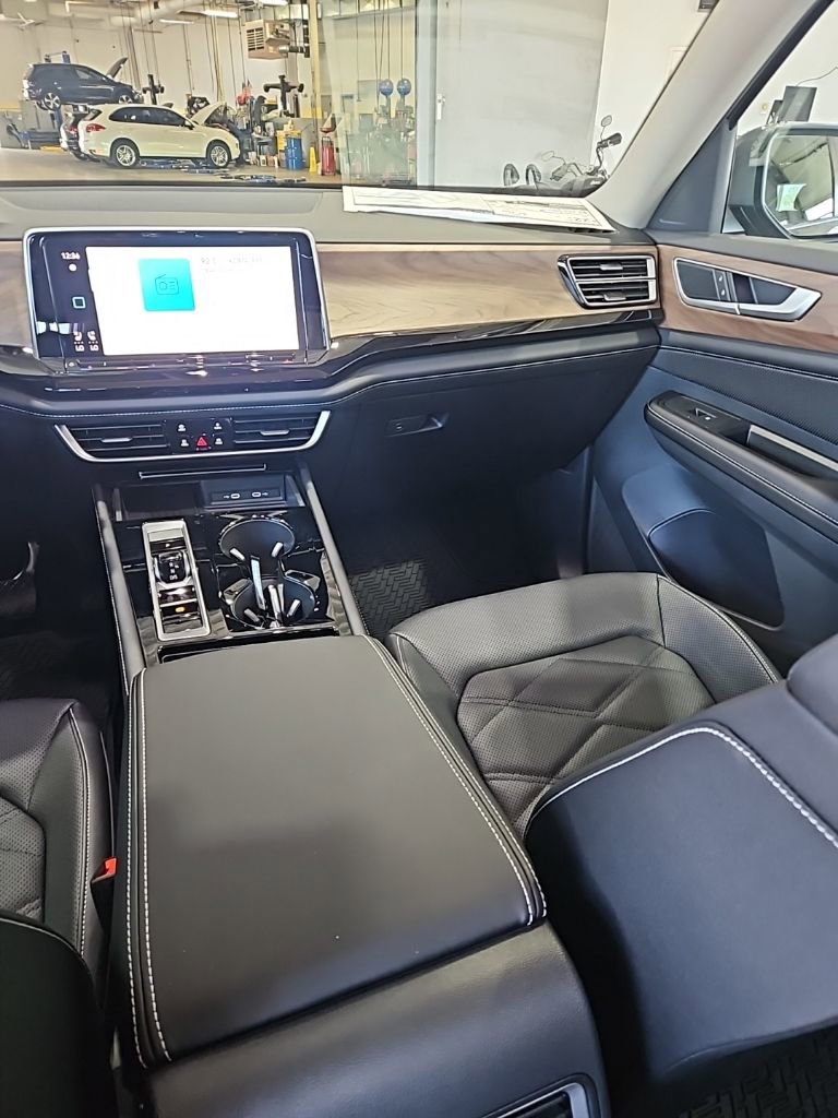 New 2026 Volkswagen Atlas SE image 27