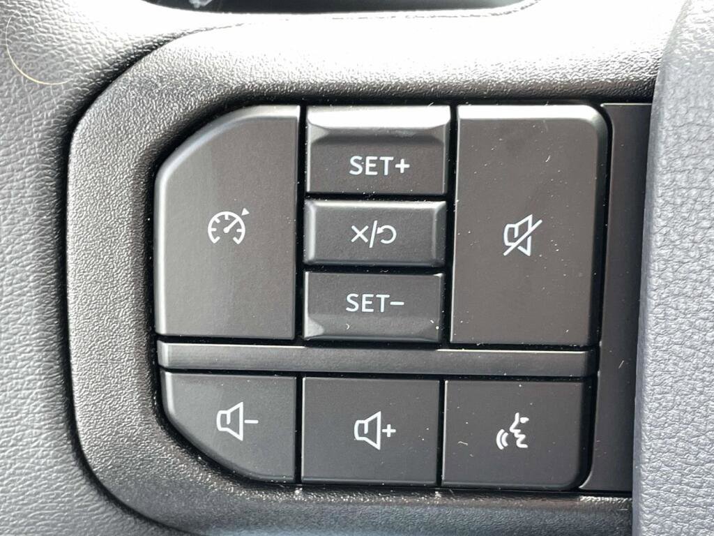 New 2026 Ford F350 XL w/ STX Appearance Package AWD/4WD image 32