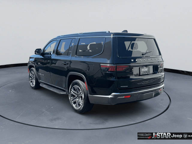 Used 2022 Jeep Wagoneer Series III AWD/4WD image 7