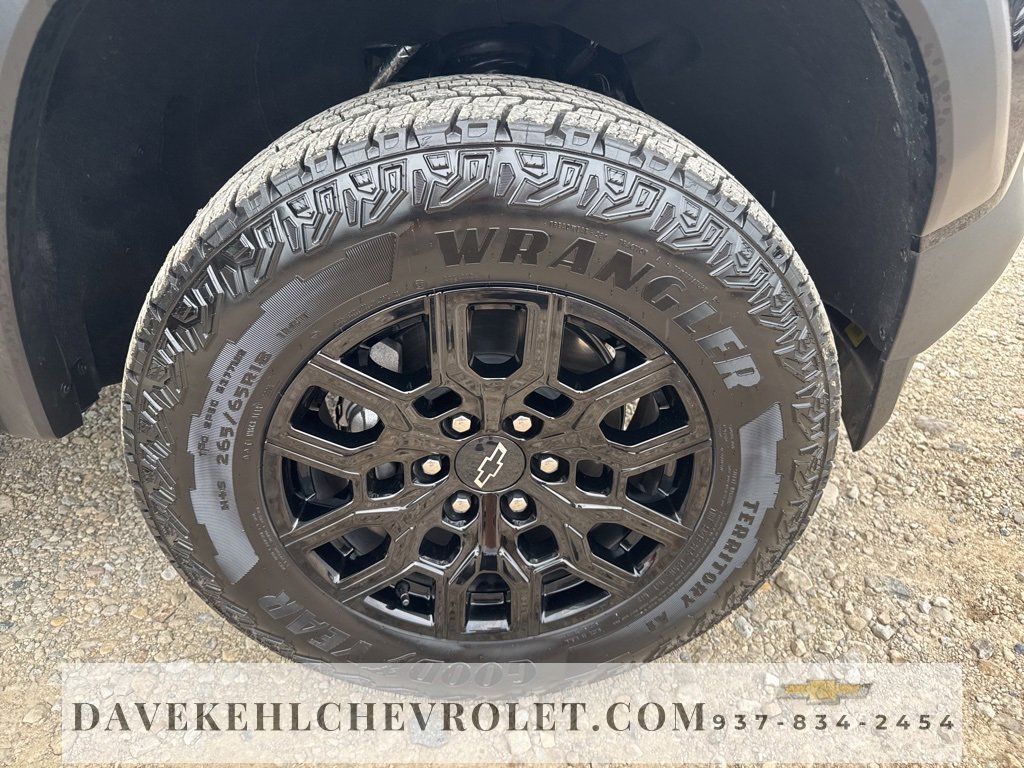 Used 2024 Chevrolet Colorado Trail Boss w/ Technology Package image 35