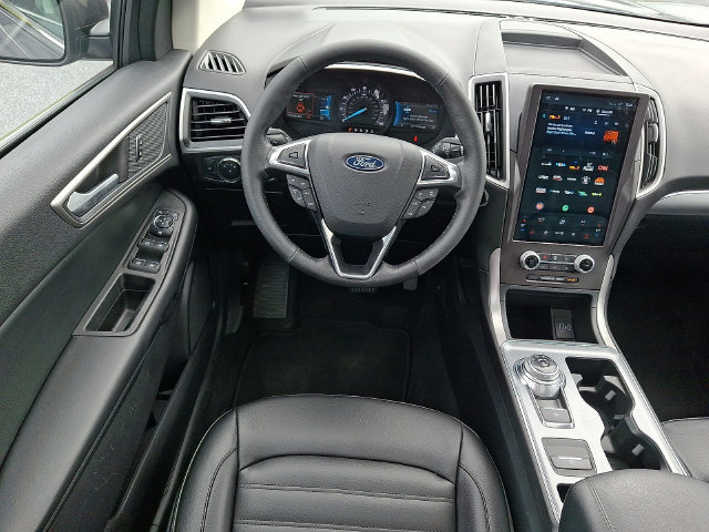 Used 2021 Ford Edge SEL w/ Convenience Package AWD/4WD image 16