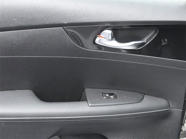 Used 2024 Kia Forte GT-Line image 22