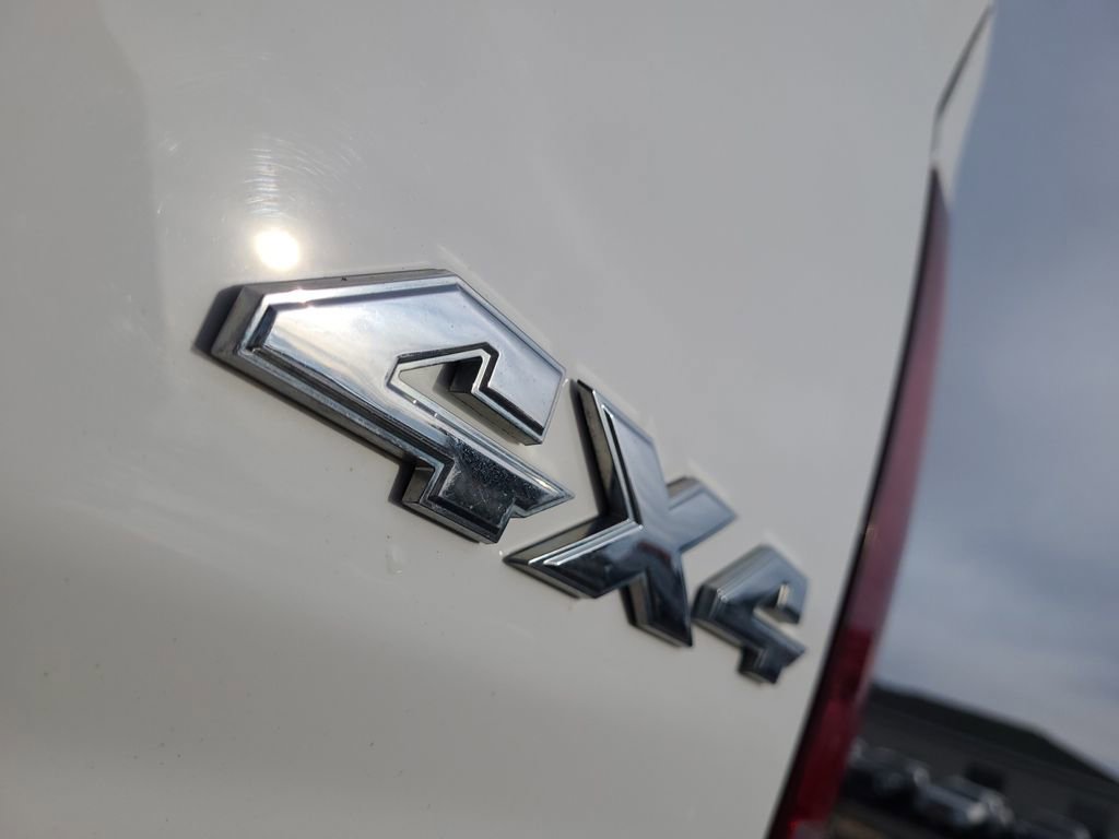 Used 2018 RAM 1500 Classic SLT image 17