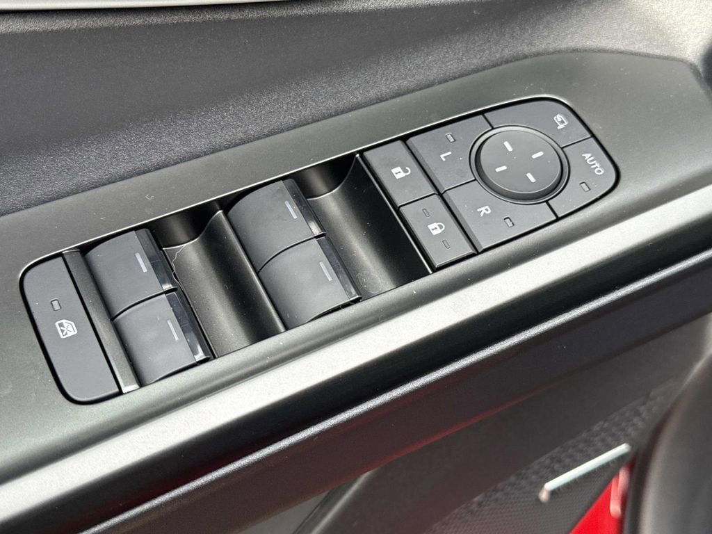 New 2026 Subaru Solterra image 19