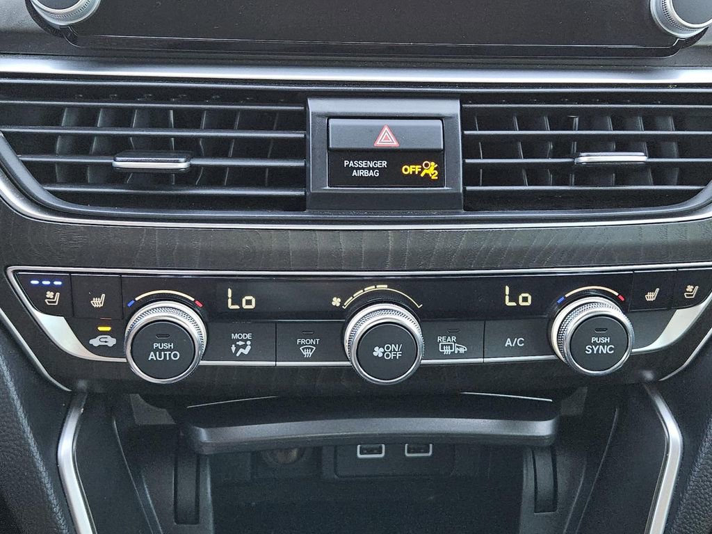 Used 2022 Honda Accord Touring image 14