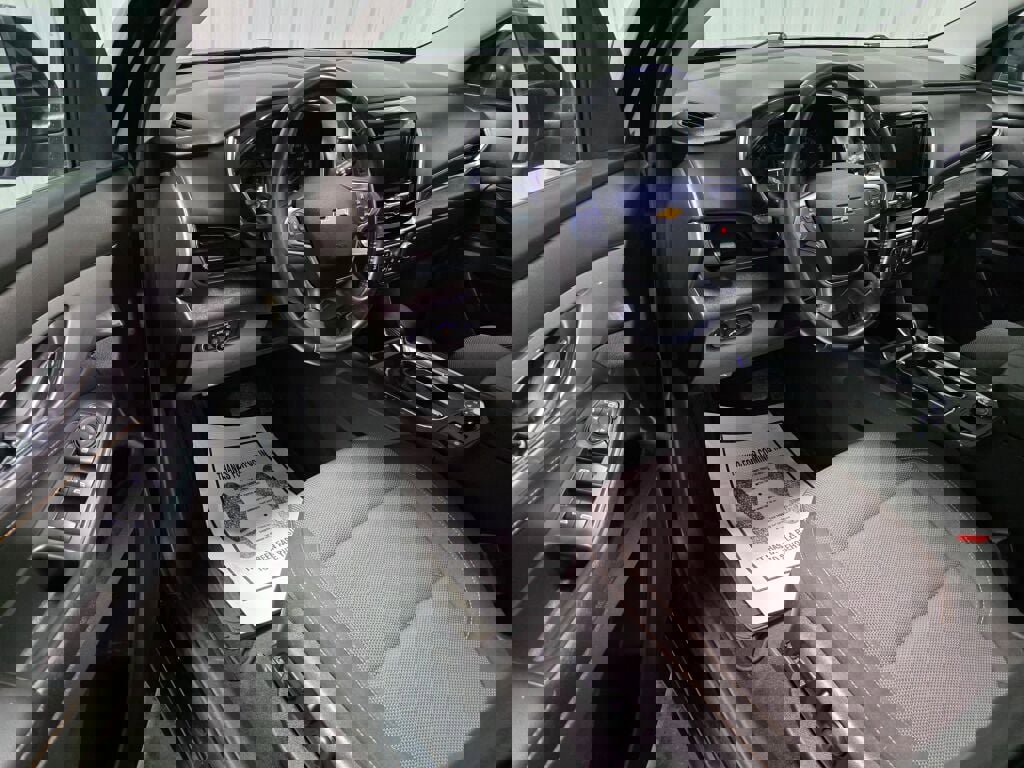 Used 2021 Chevrolet Traverse LT w/ LPO, Cargo Package image 6