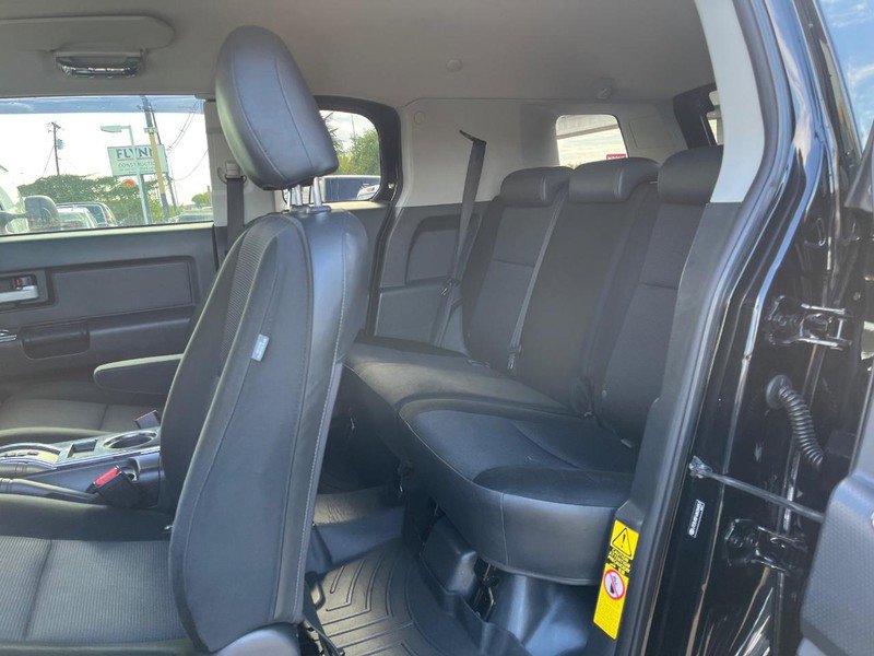 Used 2010 Toyota FJ Cruiser 4WD image 9