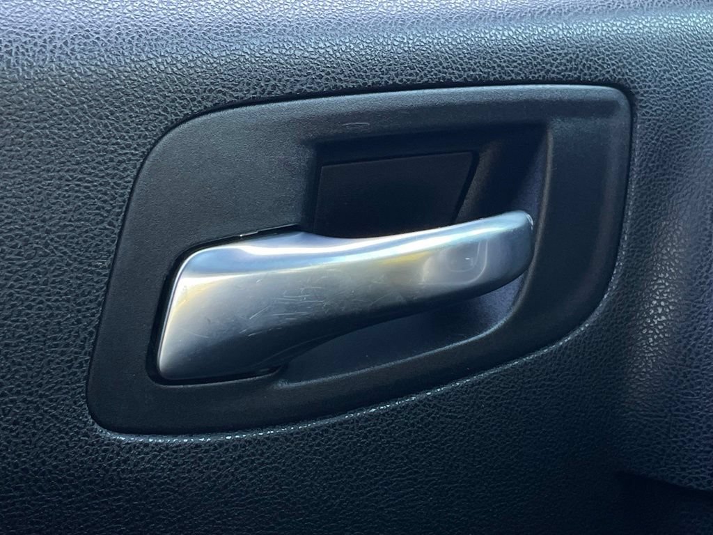 Used 2022 Dodge Charger SXT RWD image 12
