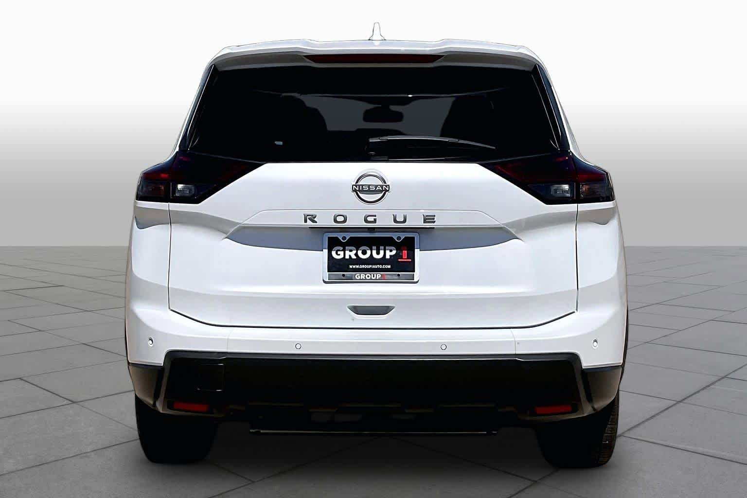 Used 2025 Nissan Rogue SV FWD image 5