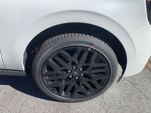 New 2026 Ford Expedition Max Platinum w/ Stealth Performance Package image 10