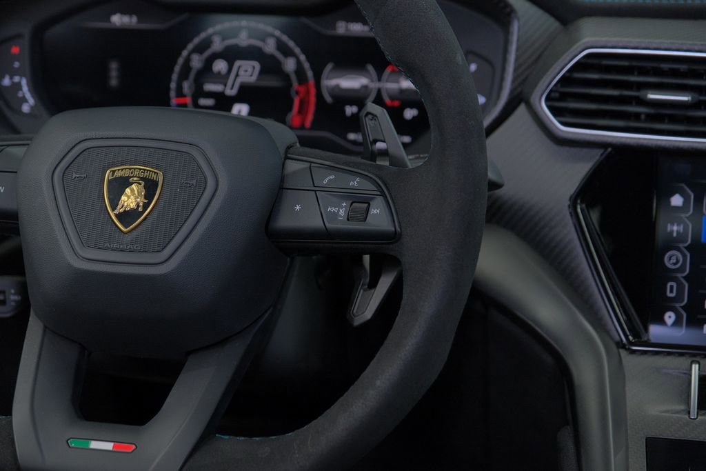 Used 2024 Lamborghini Urus Performante AWD/4WD image 62