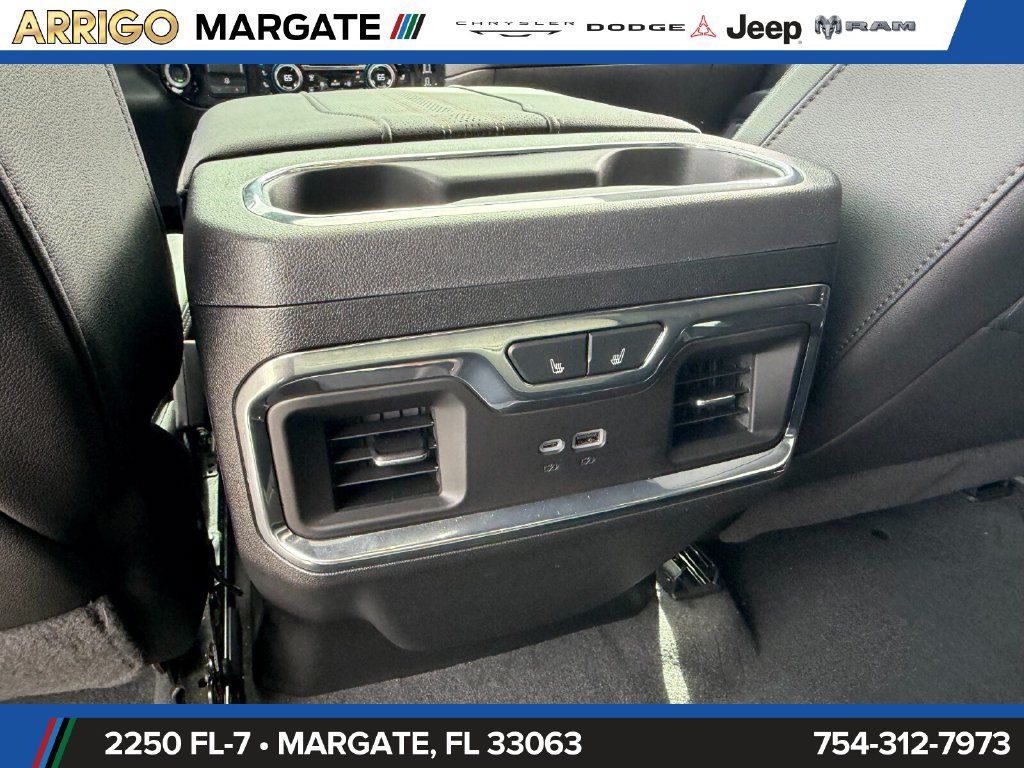 Used 2025 Chevrolet Silverado 1500 High Country w/ High Country Premium Package AWD/4WD image 12