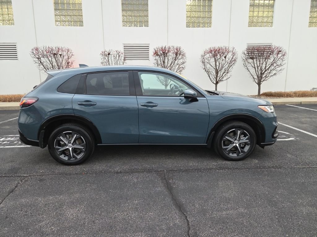 Used 2025 Honda HR-V EX-L image 9