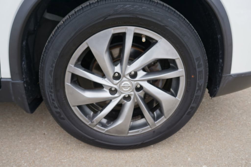 Used 2014 Nissan Rogue SL w/ SL Premium Package image 9