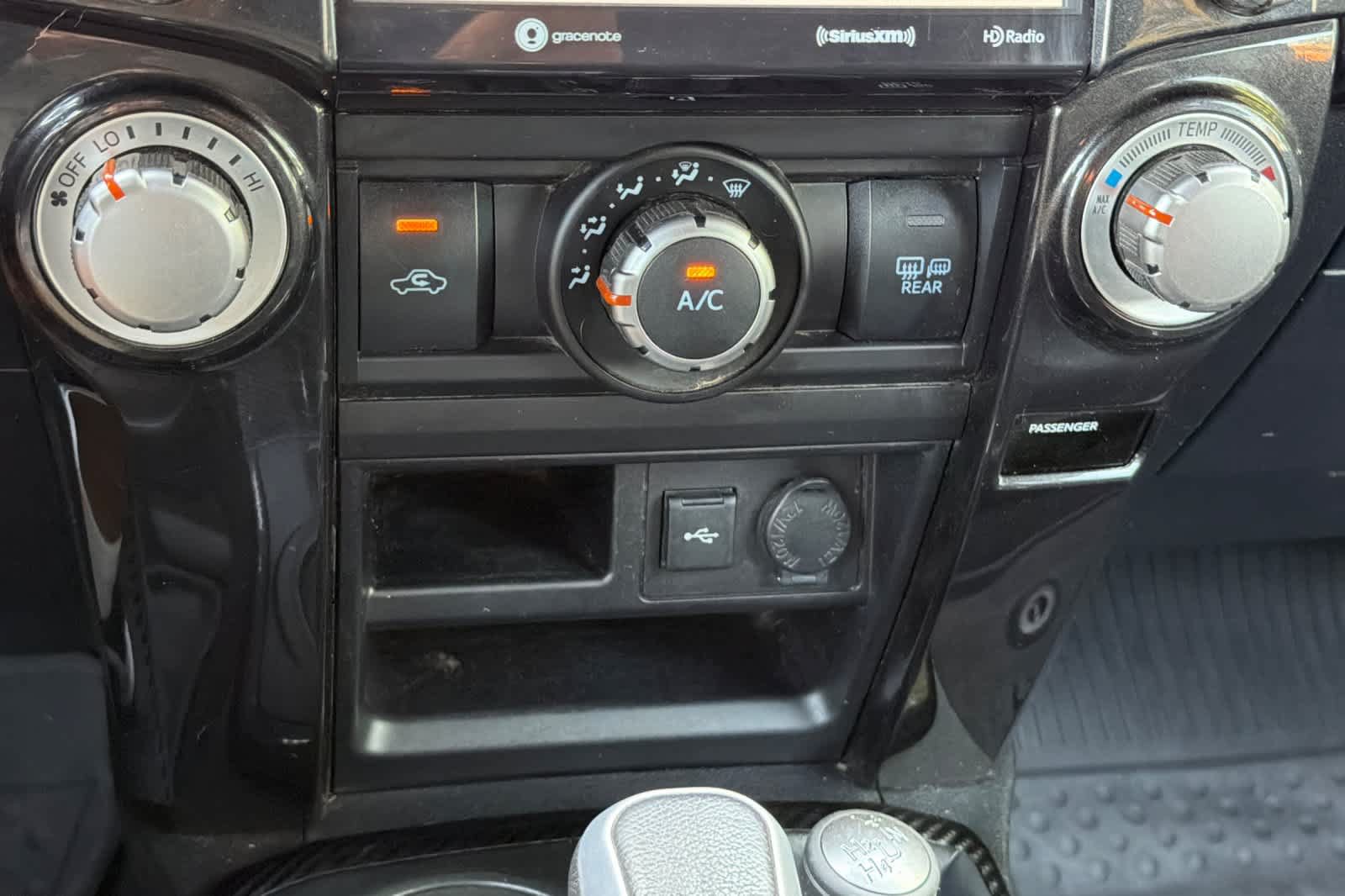 Used 2020 Toyota 4Runner TRD Off-Road Premium AWD/4WD image 23