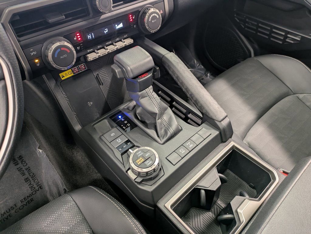 Used 2025 Toyota 4Runner TRD Off-Road Premium image 16