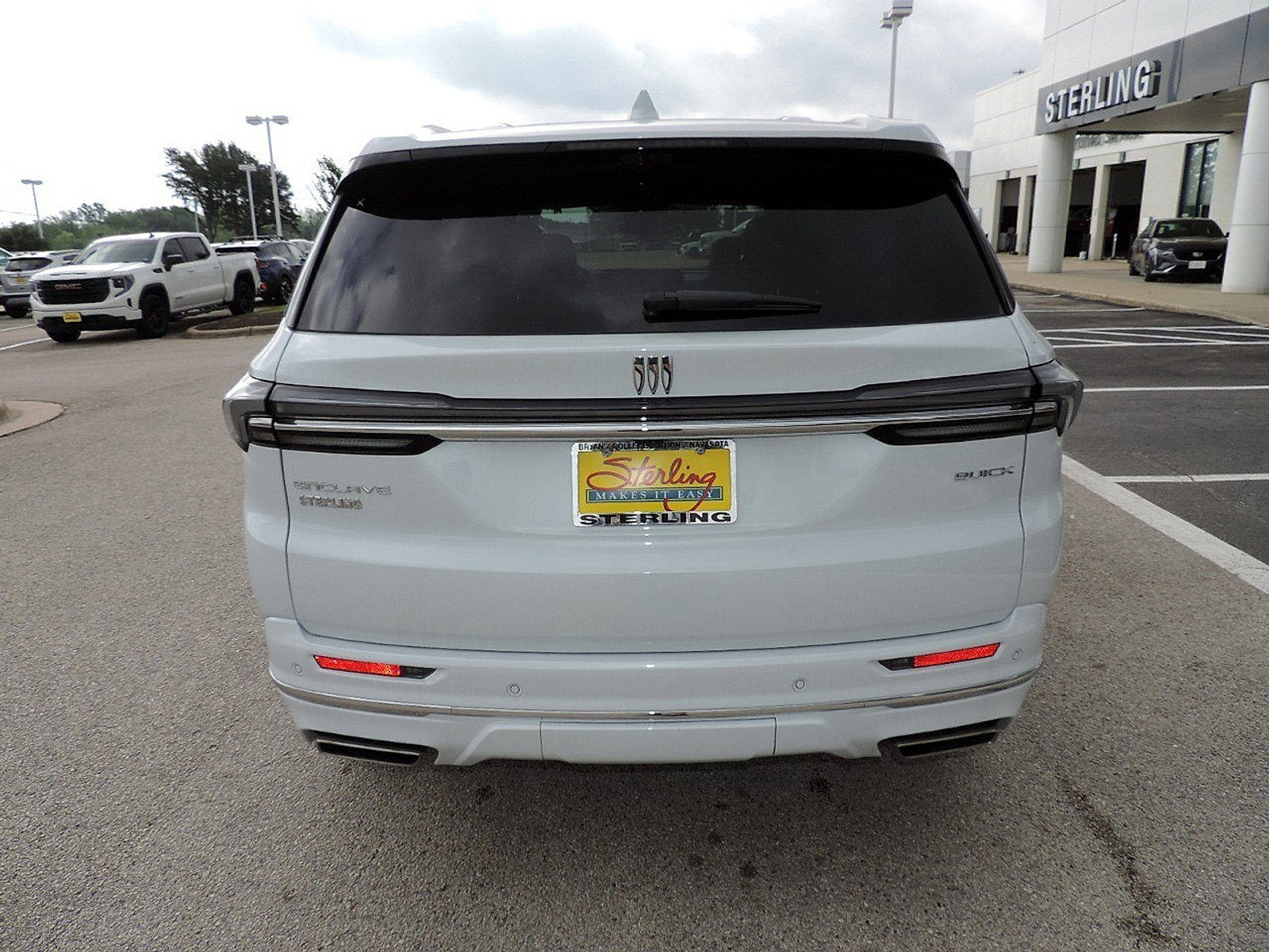 New 2026 Buick Enclave Avenir w/ Super Cruise Package FWD image 6