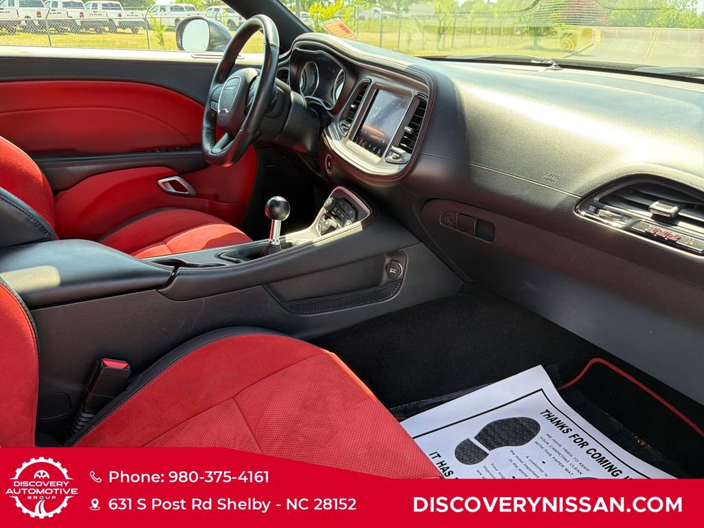 Used 2022 Dodge Challenger R/T Scat Pack w/ Dynamics Package RWD image 32