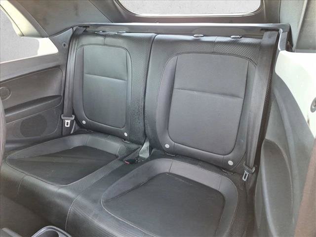 Used 2013 Volkswagen Beetle 2.5 FWD image 16